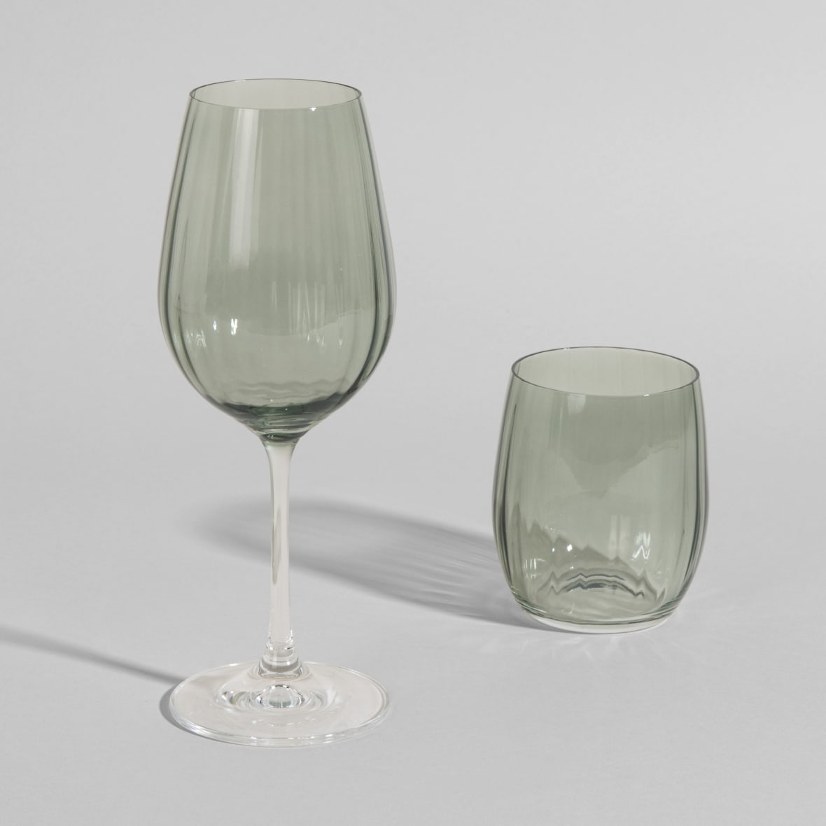 Waterfall - Verre Gobelet en verre vert, collection British Cottage Maisons du Monde