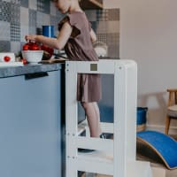 Torre Di Apprendimento KIDINIX Per Bambini Da 1 Anno – Sicura Per Cucina E Bagno, Colore Nero, Regolabile