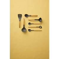 Cuillère à mélanger avec trou en nylon noir New optima | Maisons du Monde