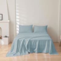 Letto matrimoniale Aluna imbottito rosso mattone | in offerta su Garnero Arredamenti