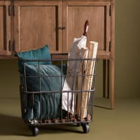 Outsunny Chariot à Bois De Chauffage Avec Roues Et Accessoires - Porte Bûches 37,5 X 37,5 X 80 Cm Noir