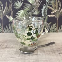 Vereco, France, ensemble de cinq tasses à thé et soucoupes assorties en verre bleu - En vente sur France