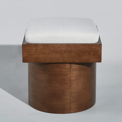 Tabouret en bois d'hévéa et textile blanc Raphael | Maisons du Monde