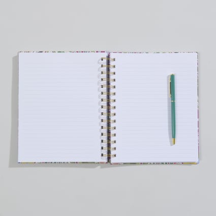 Barbie Diary Pocket – Cahier Paillettes Réversibles 32 Pages + Stylo Multicolore & Stickers