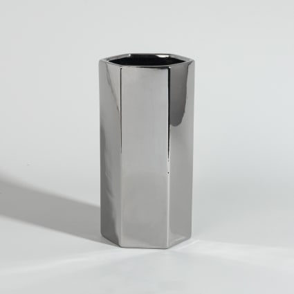 Vase en grès argenté H23 Hexa | Maisons du Monde