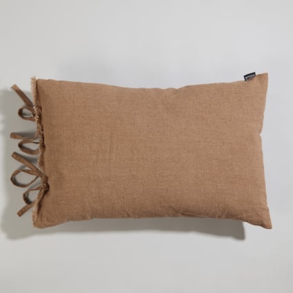 Mokkabraunes, geknotetes Kissen 60x40 Nive