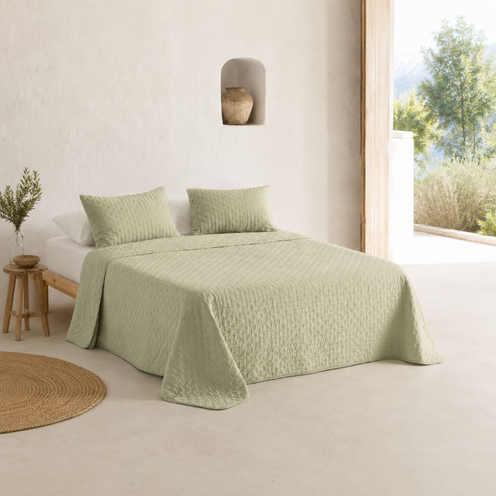 Couvre-Lit Matelassé Bianca Lignes 220 X 230 Cm - Vert Sauge - Doux Et Confortable