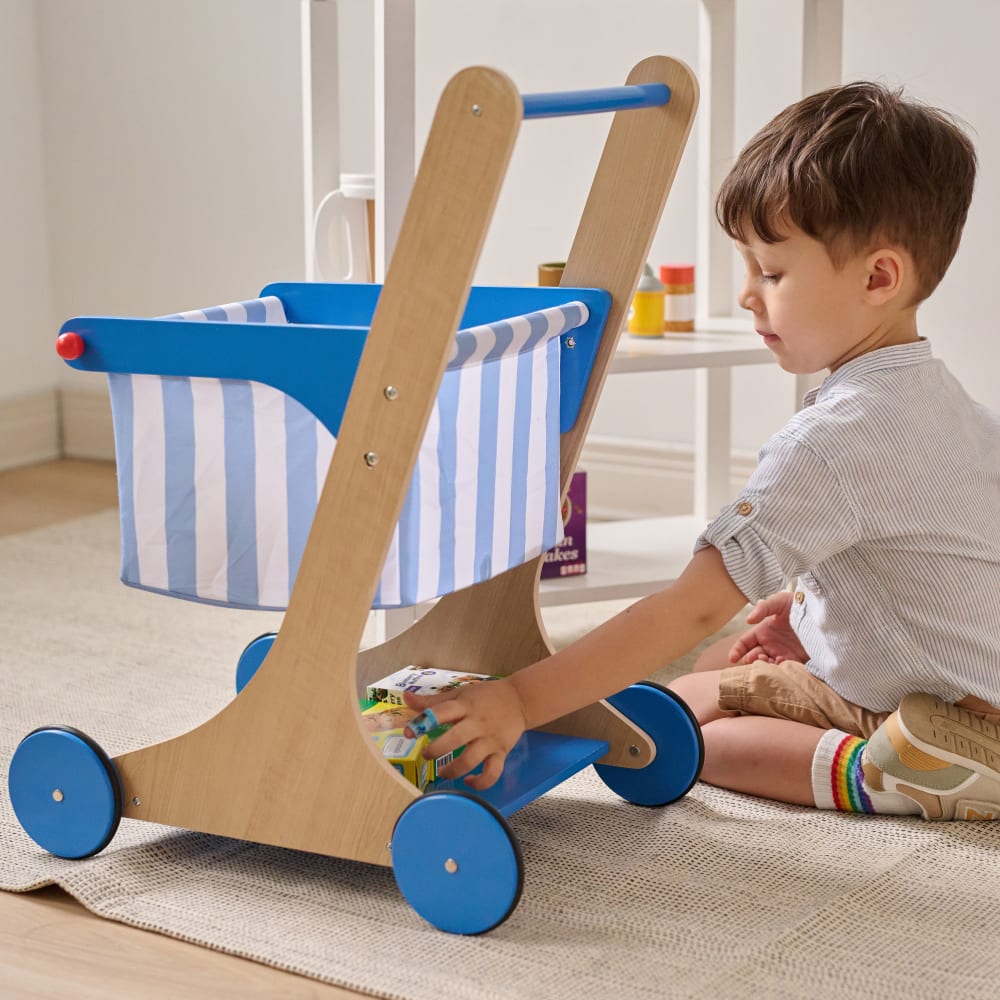Chariot de courses en bois Hape avec panier amovible | Minis Humains
