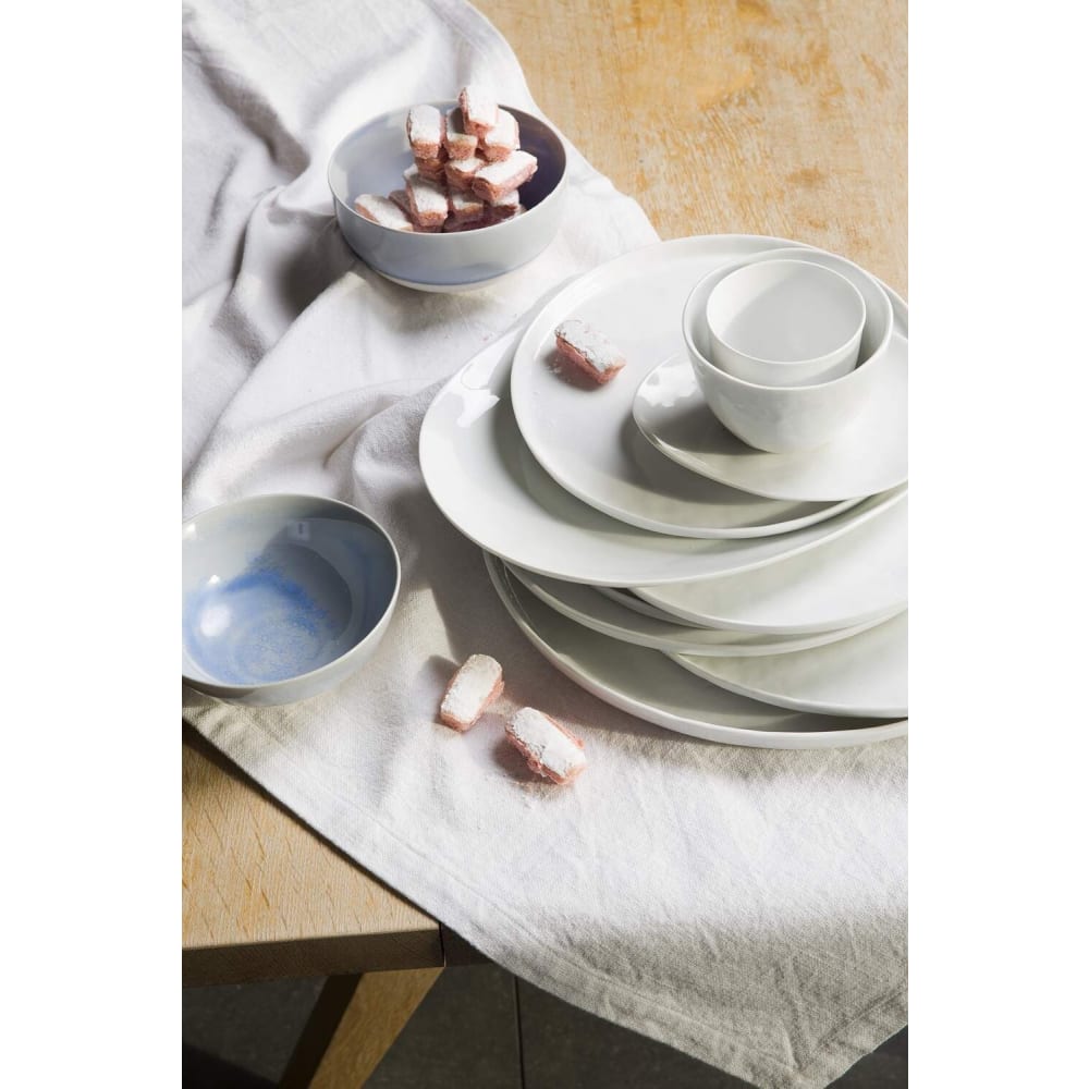 Lot d'assiettes à dessert en porcelaine de Gien création Marie-Pierre Lot d'assiettes à dessert en porcelaine de Gien création Marie-Pierre