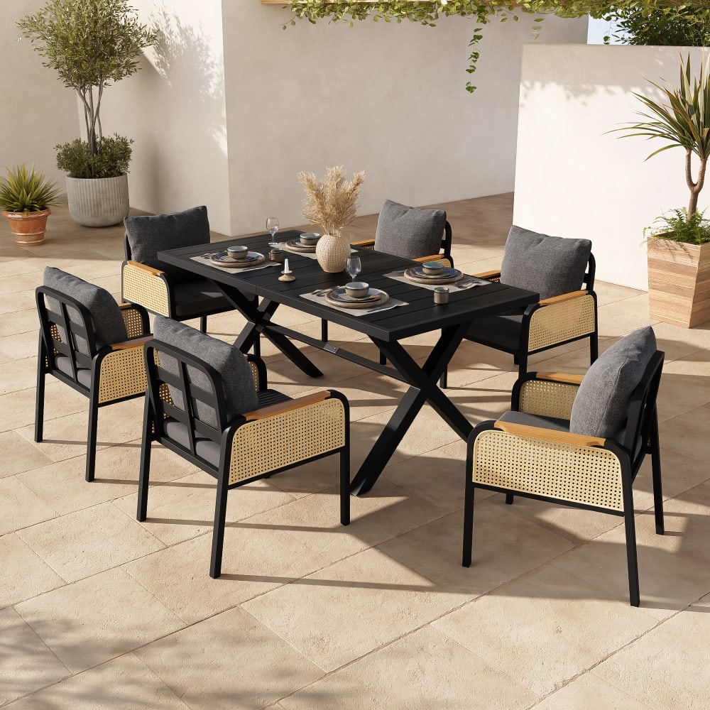 Modernes Outdoor-Essgruppen-Set