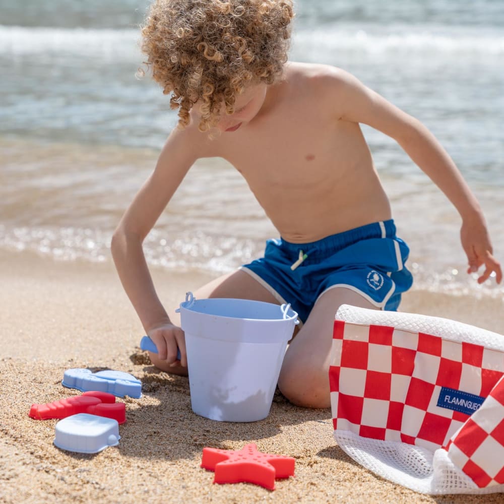 Quels sont les meilleurs jouets de plage pour un jeune enfant Quels sont les meilleurs jouets de plage pour un jeune enfant