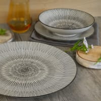 16 Pezzi Set Di Stoviglie Da Plastica Infrangibile, Per 4 Persone, Piatti, Ciotole, Tazze