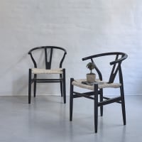 Lote de 2 sillas negras con asiento tejido de mindi-Camille cropped-1