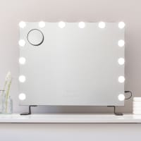 VOYOR Specchio LED 30x25 Cm Con Luce – 3 Modalità, 10X Ingrandimento, Touch, Ricaricabile