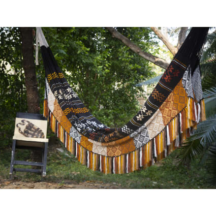 Sunnydaze Amaca Doppia Maya Intrecciata A Mano – XXL 396x228 Cm, Cotone E Nylon, Capacità 283 Kg, Per Esterni, Nero/naturale