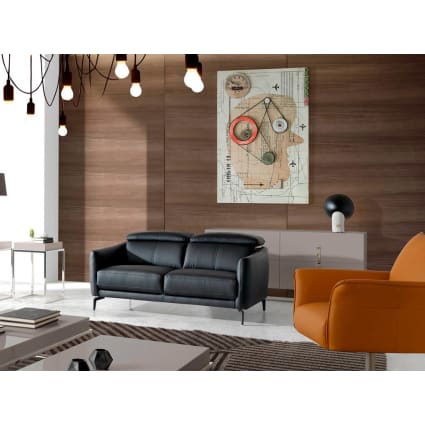 Divano posti rivestito in pelle con gambe in acciaio nero