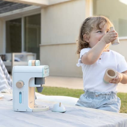 Caffettiera in legno naturale multicolore per bambini Maisons du