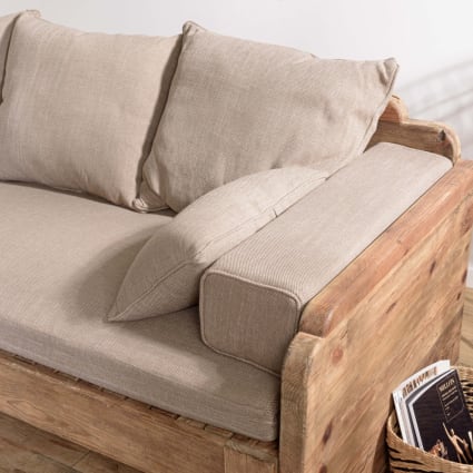 Sofá cama de madera de pino reciclada de plazas con cojines