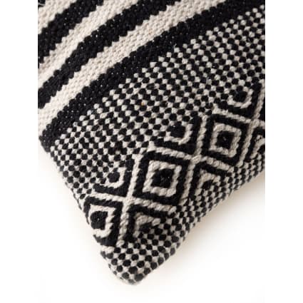 Copricuscino in cotone con volant - Bianco - HOME | H&M IT