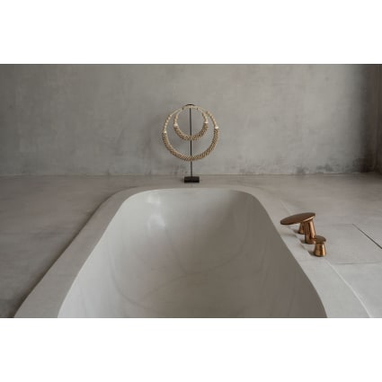 STATUE DA GIARDINO VENERE CON CONCHIGLIA CM24X20X75H - arredo da esterno STATUE DA GIARDINO VENERE CON CONCHIGLIA CM24X20X75H - arredo da esterno