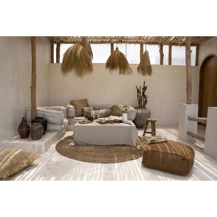 Mantel de lino beige 150x150-2025_summer cropped-3