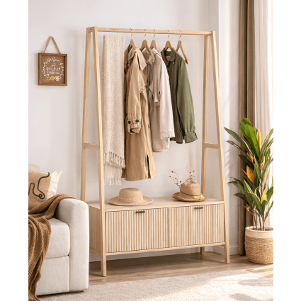 Flurgarderobe aus Holz Braun