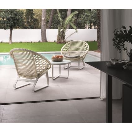 Poltrona circolare in alluminio bianco e fibra sintetica bianca