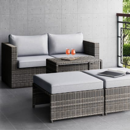 Salottino per giardino in polirattan divano poltrone tavolo