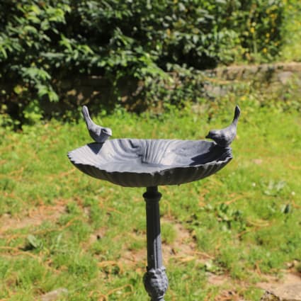 TentHome Mangeoire Maison Oiseaux Suspendue En Fonte - Station D'Alimentation Jardin, Balcon, Décoration Rustique
