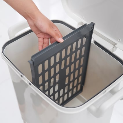 Pattumiera per compost da cucina con coperchio, cestino per compost per cucina, cestino da bancone o sotto il lavandino, piccola pattumiera da appendere con coperchio, 1 pezzo (bianco