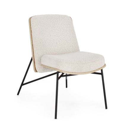 Poltrona in tessuto effetto bouclé avorio e gambe in acciaio nero