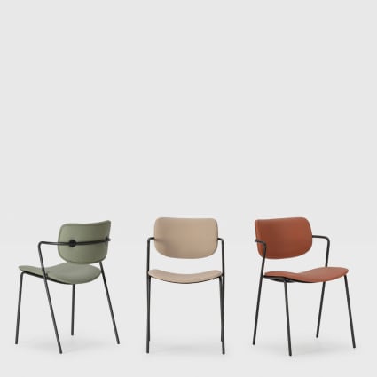 Lot de 4 chaises salle à manger embourrée marron avec accoudoirs en simili