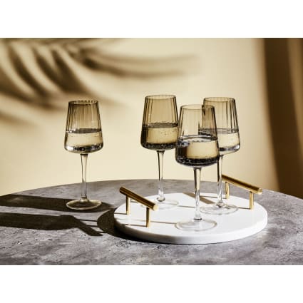 Broste Copenhagen Smoke Rotweinglas – 4er Set, Mundgeblasen, Rauchgrau, 0,65 L Fassungsvermögen