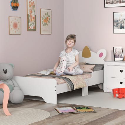 Moderne Lit d'Enfant Toddler en bois avec un matelas et un tiroir Mes Moderne Lit d'Enfant Toddler en bois avec un matelas et un tiroir Mes