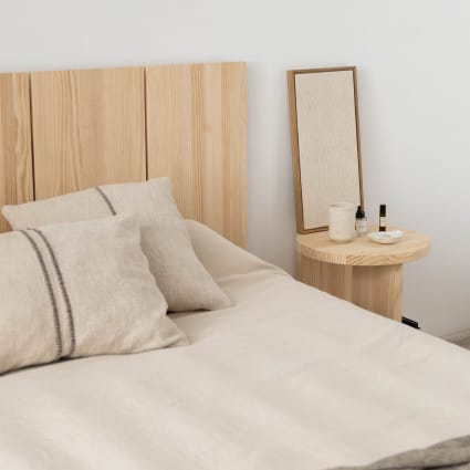 Coavain Tête de lit en pin massif gris 144 x 3 x 81 cm Aspect chic Meuble de chambre à coucher Fournit également un excellent soutien dorsal DAR Lit assis et lecture Coavain Tête de lit en pin massif gris 144 x 3 x 81 cm Aspect chic Meuble de chambre à coucher Fournit également un excellent soutien dorsal DAR Lit assis et lecture