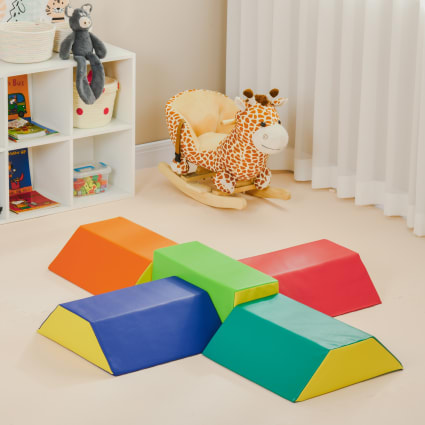 Costruzioni morbide per bambini con blocchi a rettangolo e