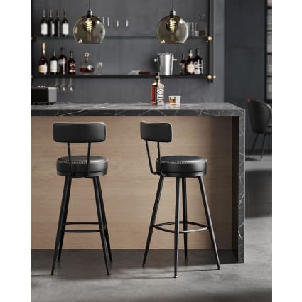 Set di 2 sgabelli da bar girevoli alti 66 cm, in nappa con schienale basso, altezza del bancone, con braccioli, sedile imbottito con pedale cromato