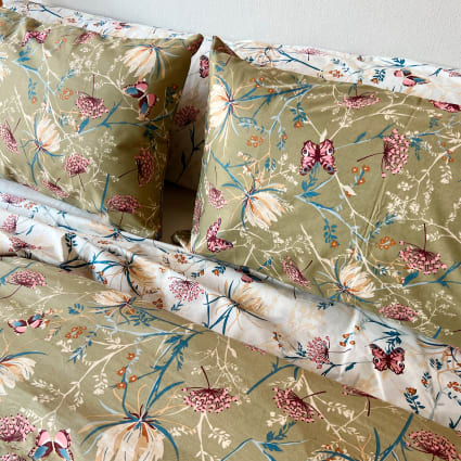 Tessuti estivi per camera da letto