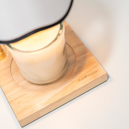 Lampe Chauffe-Bougie Flamingueo – Minuterie 2/4/8h, Intensité Réglable, Hauteur Ajustable – Doré Élégant