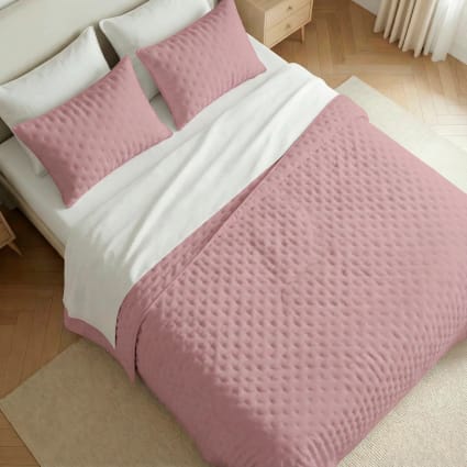 Einfarbige, gesteppte, extra weiche Tagesdecke Pink 235x270 cm Pure