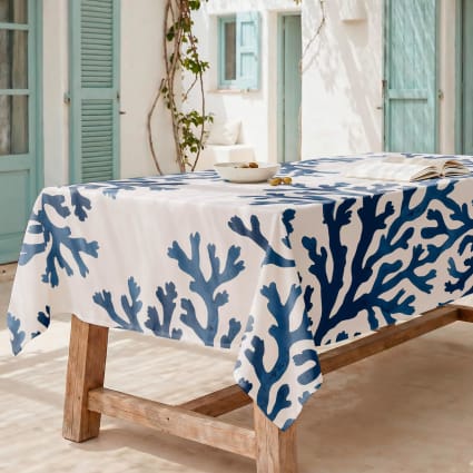 Nappe bleue antitache motif corail Azure Marine