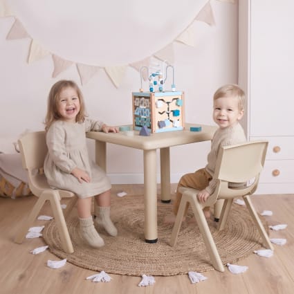 Kindertisch Kunststoff beige für Spiele & Snacks innen/außen