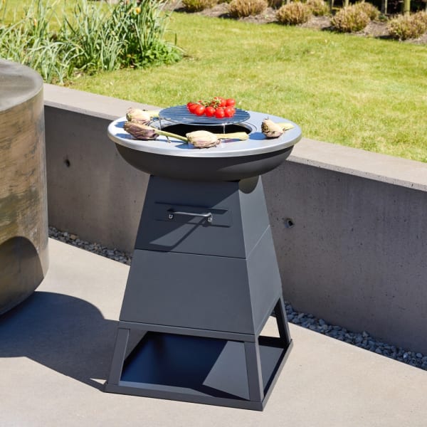sweeek - Brasero barbacoa con espacio de almacenamiento, ø59cm, negro