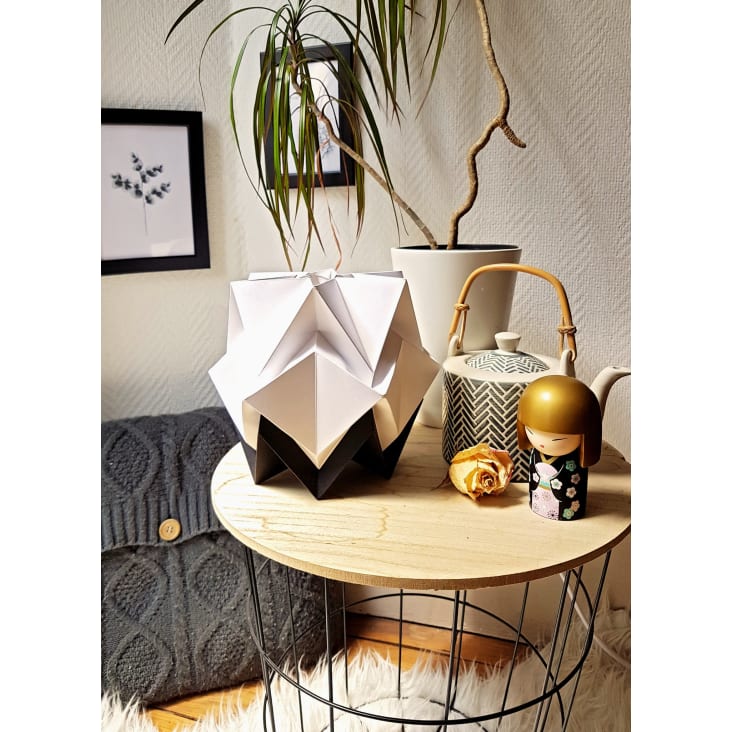 Lampe de table origami bicolore en papier taille S-HIKARI cropped-2
