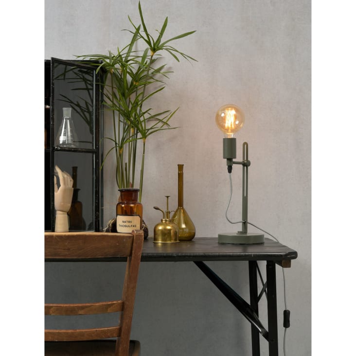 Lampe de table en fer vert H40cm-SEATTLE cropped-5