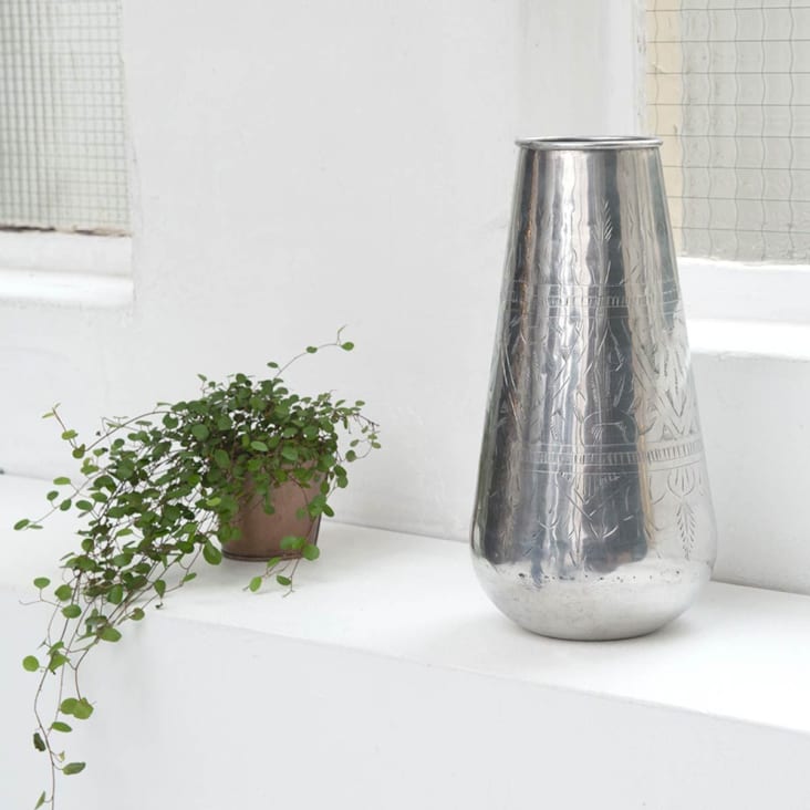 Vase cylindrique-Jaya cropped-3