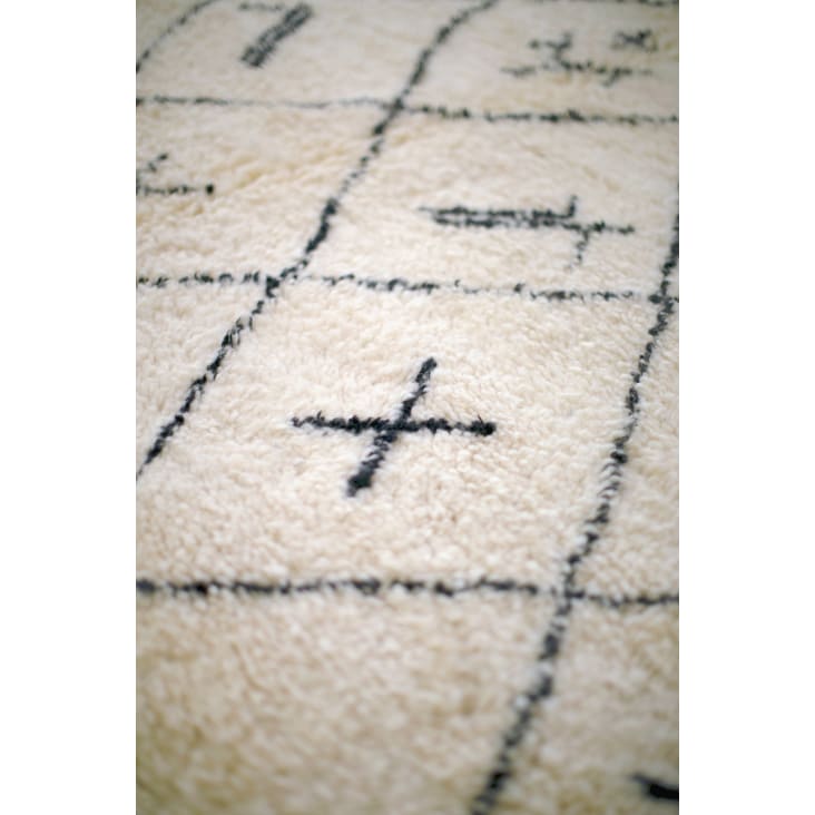 Tapis berbère original marocain laine noir blanc Amazighs 140x200-BERBERE cropped-5