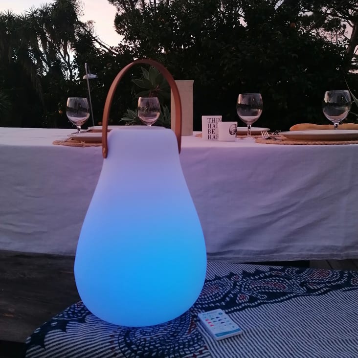 Lanterne Enceinte bluetooth éclairante étanche Kurby - New Garden-KURBY cropped-4
