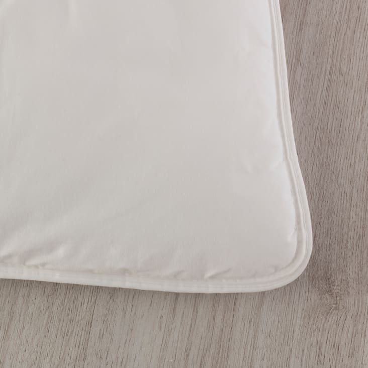 Couette chaude anti-acariens 220 x 240 cm polyester blanc ANTI