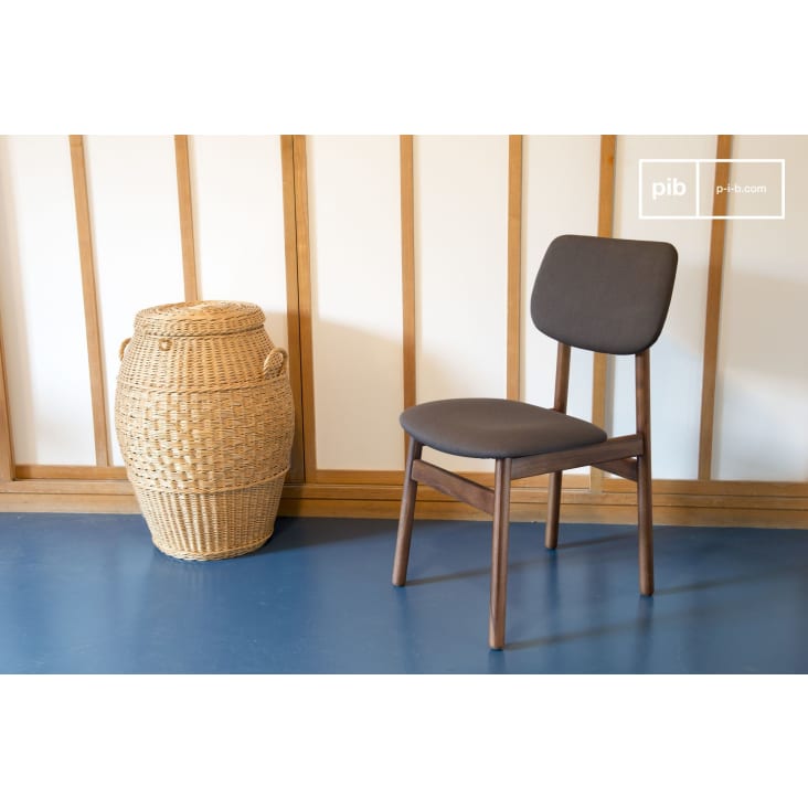 Sedia in legno marrone-Larsson cropped-2